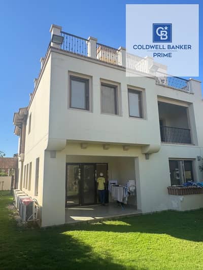 A great deal on a 435 sq m twin house with a private garden, fully finished and furnished, also available unfurnished, ready for immediate occupancy i