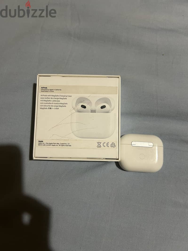 AirPods 3 2
