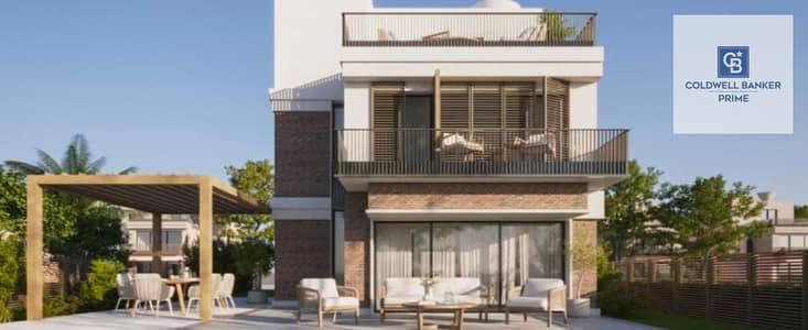 Best opportunity to buy a 313 sq m villa with a private garden and landscaped view. Ready for immediate occupancy in a prime location in Scenes Mostak