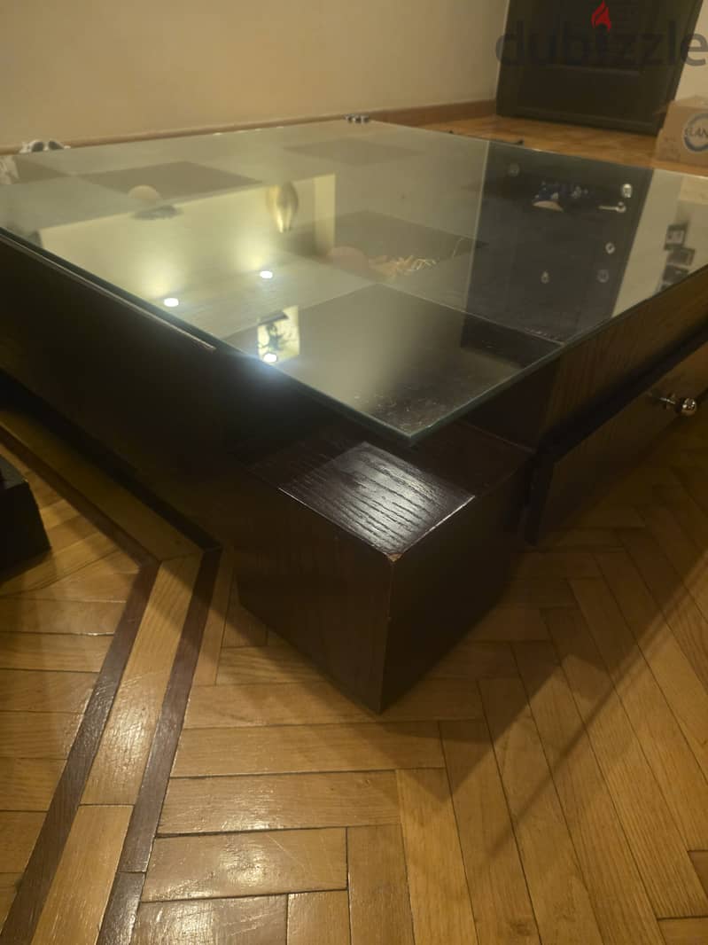 Stylish Center Table with Decorative Storage 1