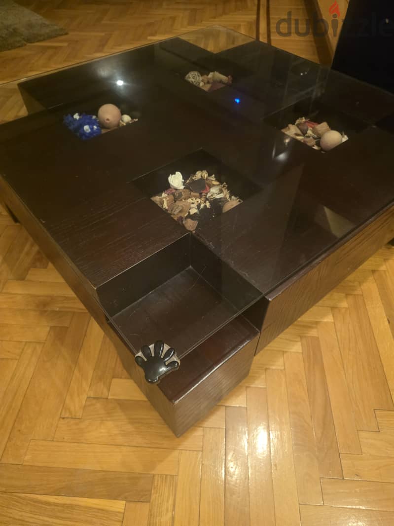 Stylish Center Table with Decorative Storage 2