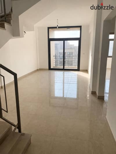 بنتهاوس للإيجار في "فيفث سكوير" - مراسم