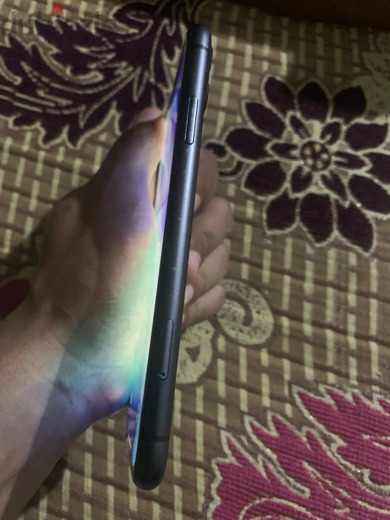 ايفون ١١ 2