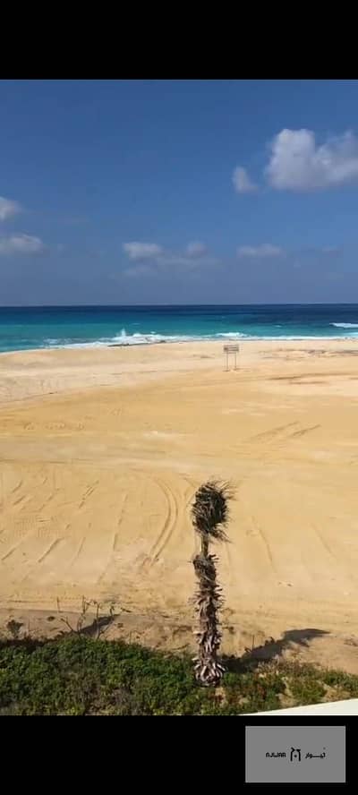 فيلا للبيع في ساوث ميد بشاطي خاص فيو مباشر علي المارينا.