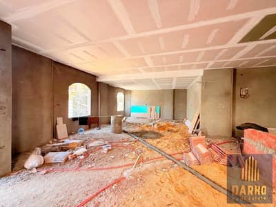 - 300m apartment on the ground floor with a private entrance and garden at a special price - in the villas area west of Sumid - close to Smart Vision School and Wadi Degla Club - next to Mall of Arabia and Egypt University