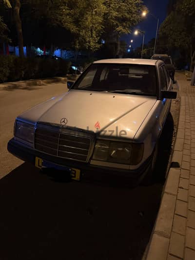 Mercedes-Benz E230 1989
