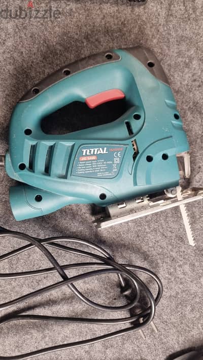 منشار أرْكِت (Jig Saw) ماركة Total بقدرة 570 واط