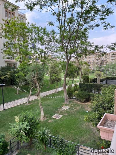 Apartment for sale in Madinaty 266m model 600 in B1 at a commercial price with air-conditioning