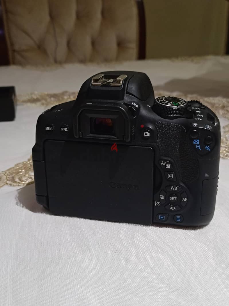 canon 750d 11