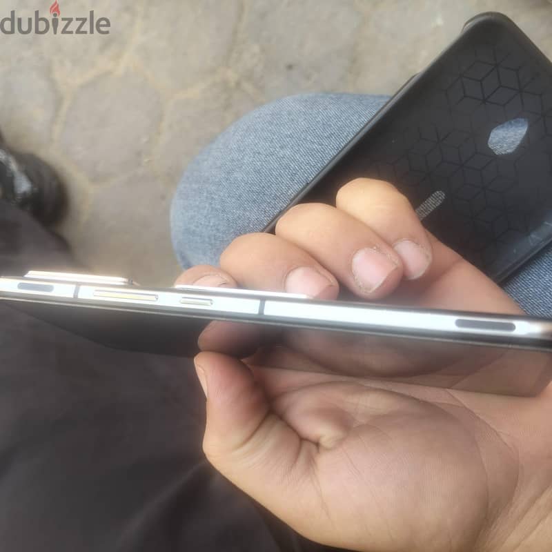 ZTE Red Magic 6R 3