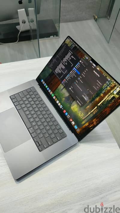 MacBook Pro M3 Pro 16” 18GB RAM 512GB SSD GPU 18-Core | Battery 100%