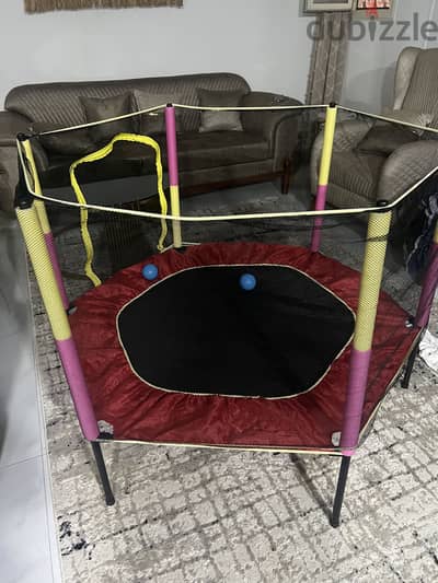 New land kind trampoline