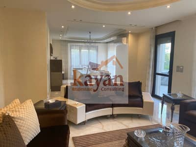 Luxury duplex for sale, super luxurious finishing, immediate receipt, in Eastown Compound, Fifth Settlement, after the American University