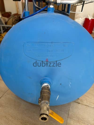 كمبروسر هواء (Air Compressor) صيني سعة 100 لتر بحالة ممتازة