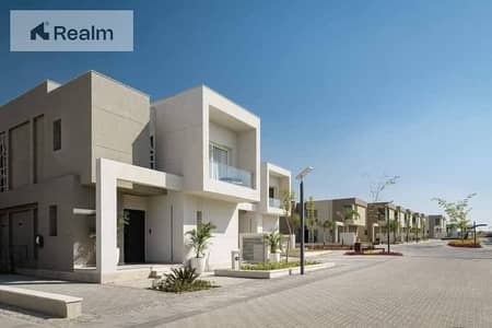 باقل من سعر الماركت ب 30% فيلا متشطبه بالكامل مع بالم هيلز