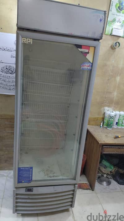 ثلاجة عرض باب واحد