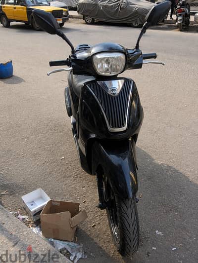 اسكوتر  sym s