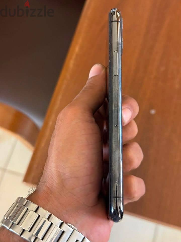 Apple - iPhone 11 Pro 2