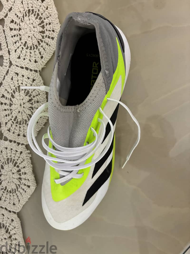 predator adidas accuracy 3 2