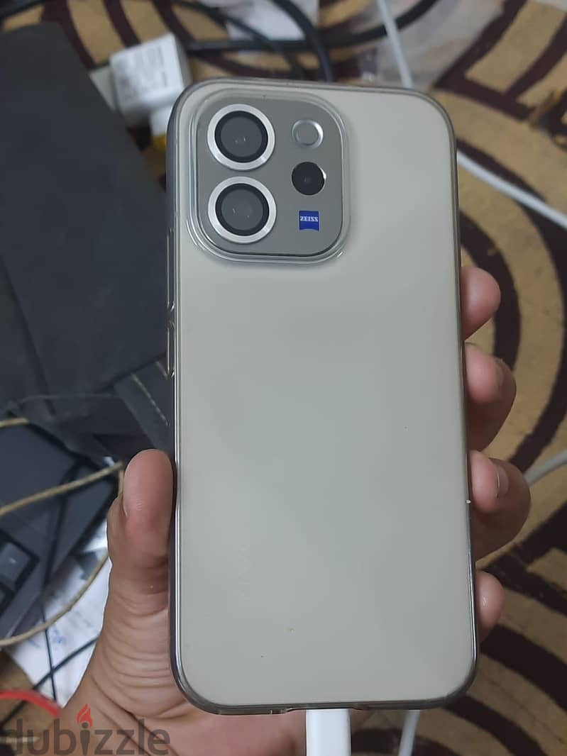 Vivo V70 5G 3