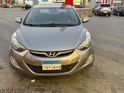 هيونداي إلينترا 2013