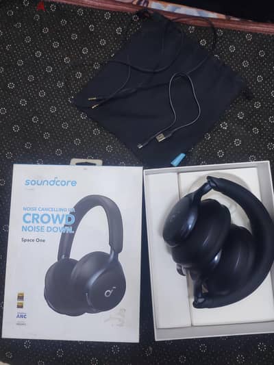 سماعة Soundcore Space One أصلية بحالة ممتازة