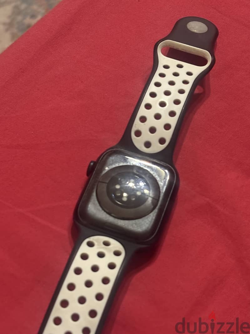apple watch s7 like new 1