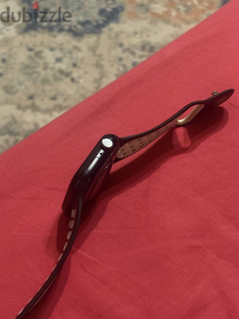 apple watch s7 like new 4