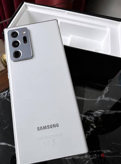 سامسونج نوت 20 الترا  5G  صناعه فيتنامي  مساحه ٥١٢ بحاله جيده جدا