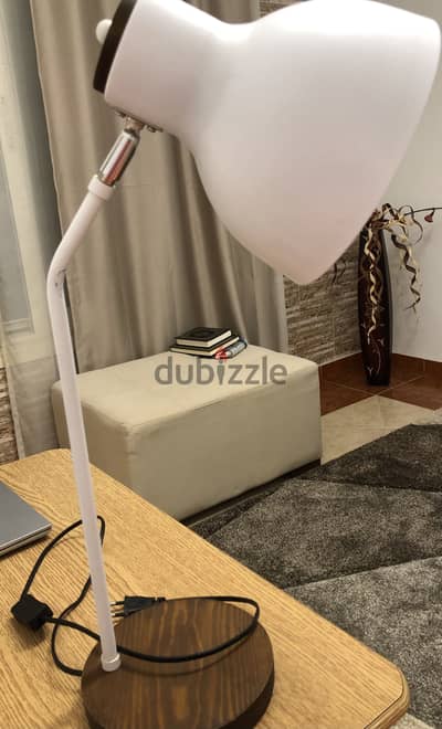 مصباح مكتب