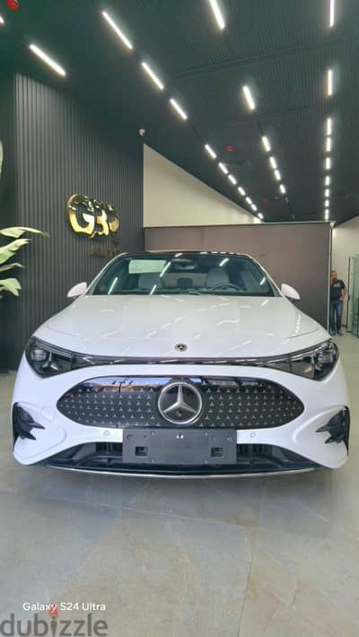 مرسيدس بنز CLA 300L 2025