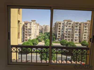 Apartment in Madinaty for rent 133 meters with garden view and lakes