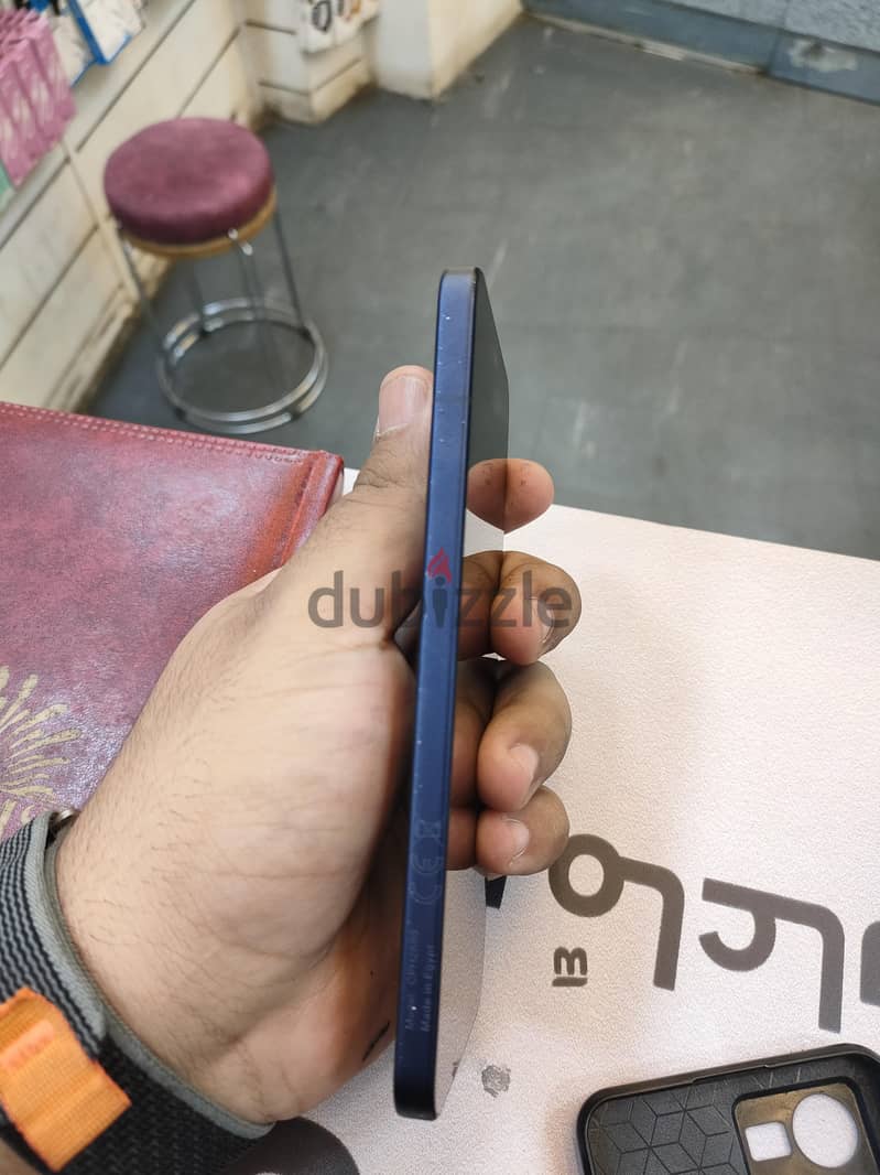 OPPO Reno13 3