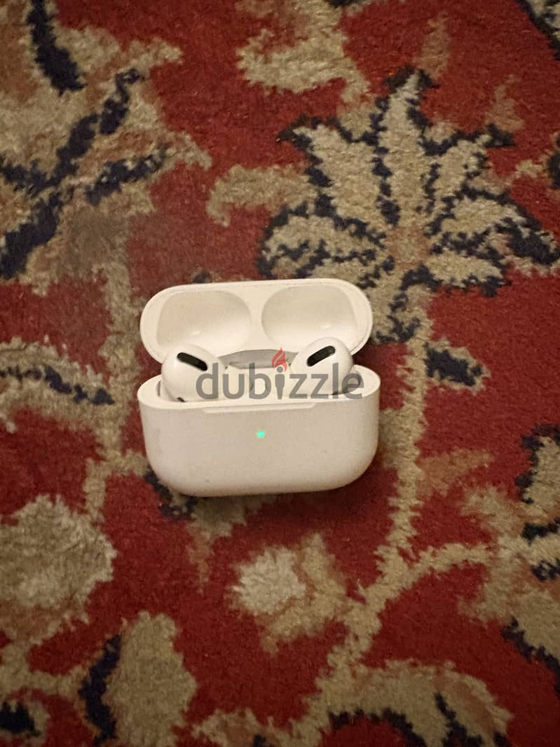 Copy AirPods Pro, Apple 1
