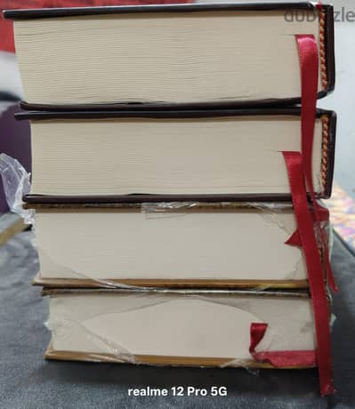 كتاب لعبه العروش وكتاب صدام الملوك للمؤلف جورج ار مارتن