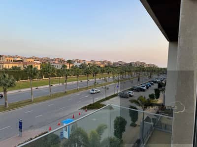 شقة أرضي 4 غرف للبيع في Allegria Residence، بيفرلي هيلز سوديك | حديقة خاصة | موقع مميز