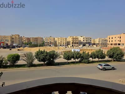شقه للبيع الحي التاسع . العبور  شارع البستان