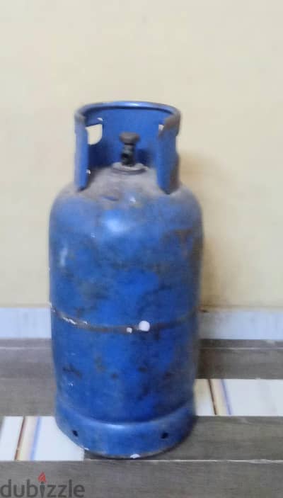 أنبوبة بوتاجاز فارغة