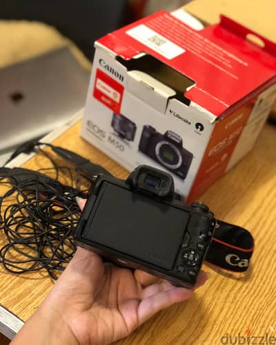 كاميرا كانون Canon mirrorless camera m50