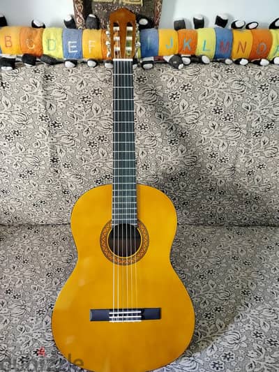 جيتار Yamaha C40