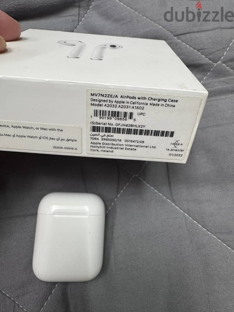 Airpods 2nd generation lt and box working well 1