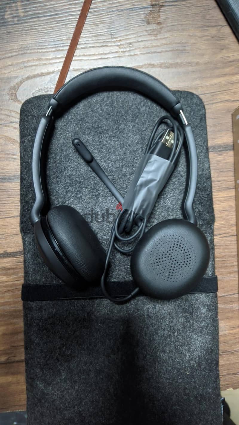 سماعة Jabra Evolve2 40 S 1