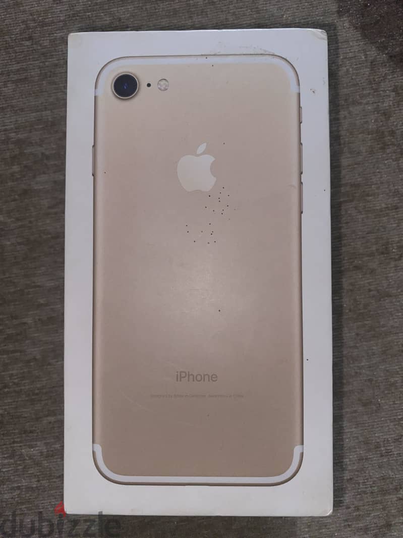 Apple - iPhone 7 4