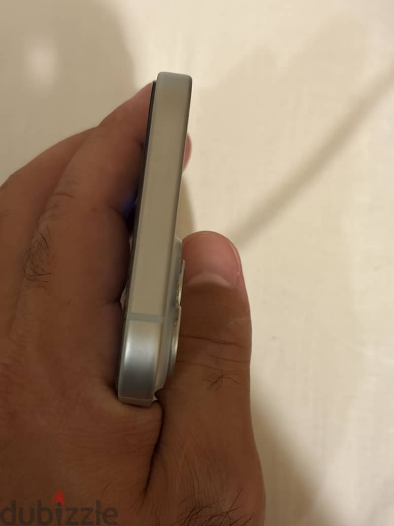 Apple - iPhone 15 4