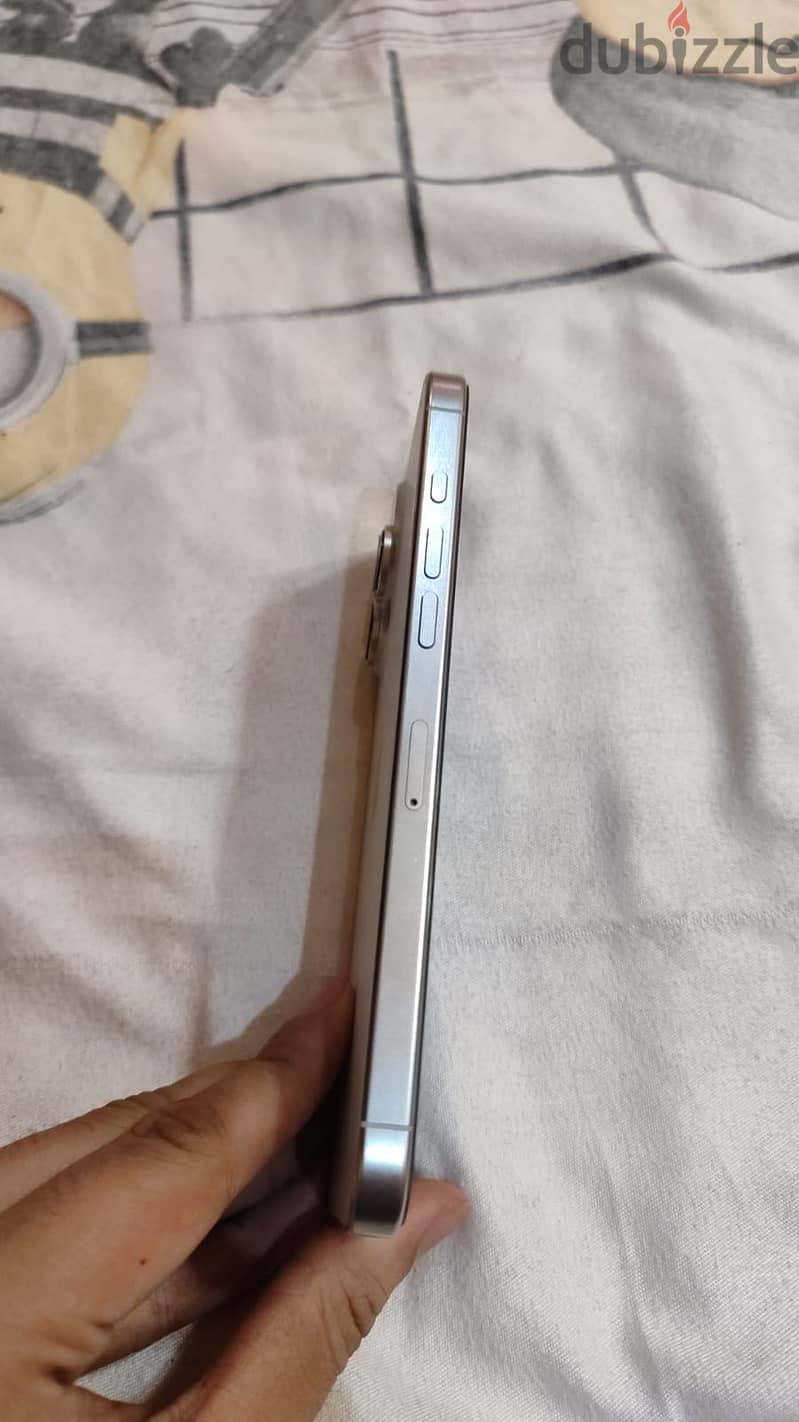 Apple - iPhone 16 Pro Max 6