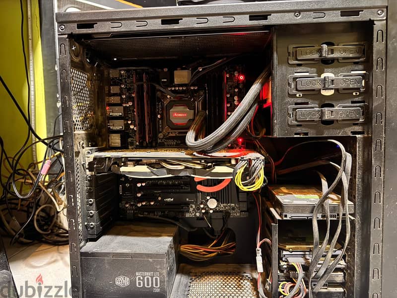 GAMING DESKTOP PC mint condition 3