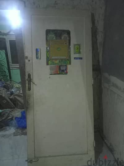 باب شقه خشبى