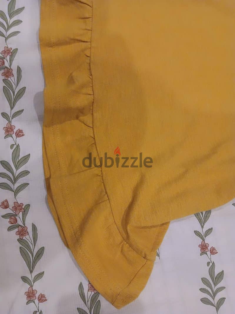 yellow blouse 2