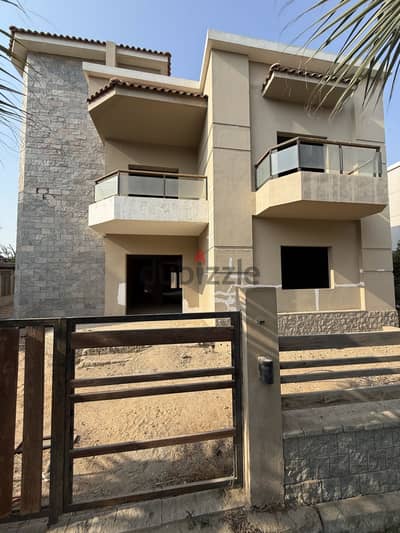 Luxury Standalone Villa for Sale | Central Park New Cairo