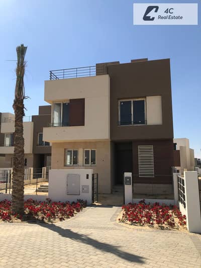 فيلا ستاند الون استلام فوري موقع مميزجدا و اوبن فيو - في كمباوند بالم هيلز نيو كايرو - FOR SALE IN PALM HILLS